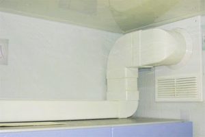 Установка воздуховода для кухонной вытяжки в Алексине