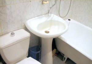 Установка раковины тюльпан в ванной в Алексине
